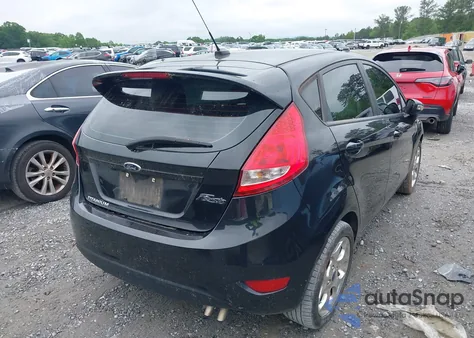 2013 Ford Fiesta Titanium из США, поврежденный, VIN 3FADP4FJ2DM113719